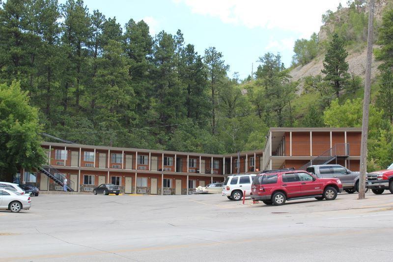 Deadwood Station Bunkhouse And Gambling Hall Motel Bagian luar foto